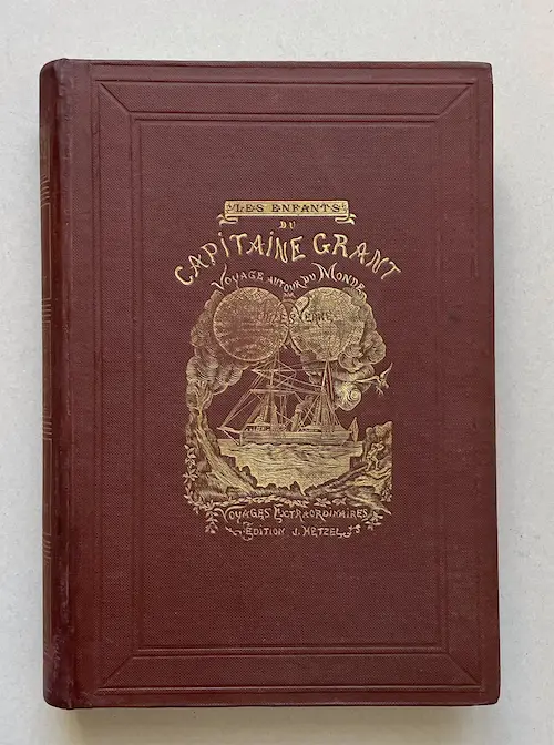 jules-vernes-1 Ouvrage de Jules Verne « Les Enfants du capitaine Grant » en cartonnage d’éditeur Hetzel, restauré par des interventions sur la toile de reliure, les mors, les coiffes et le corps d’ouvrage.